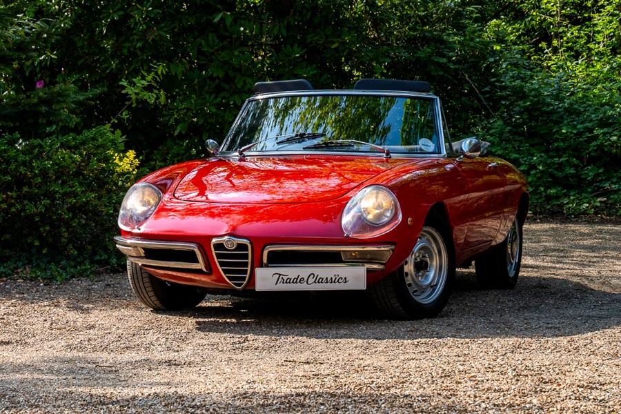 1968 Alfa Romeo 1750 Spider Duetto